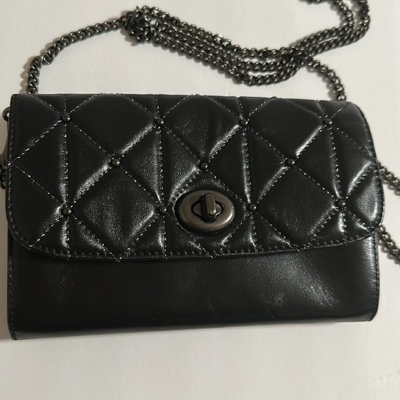 COACH CHAIN CROSSBODY WITH QUILTING BLACK , LEATHER VINTAGE WALLET F23816 - Picture 2 of 9